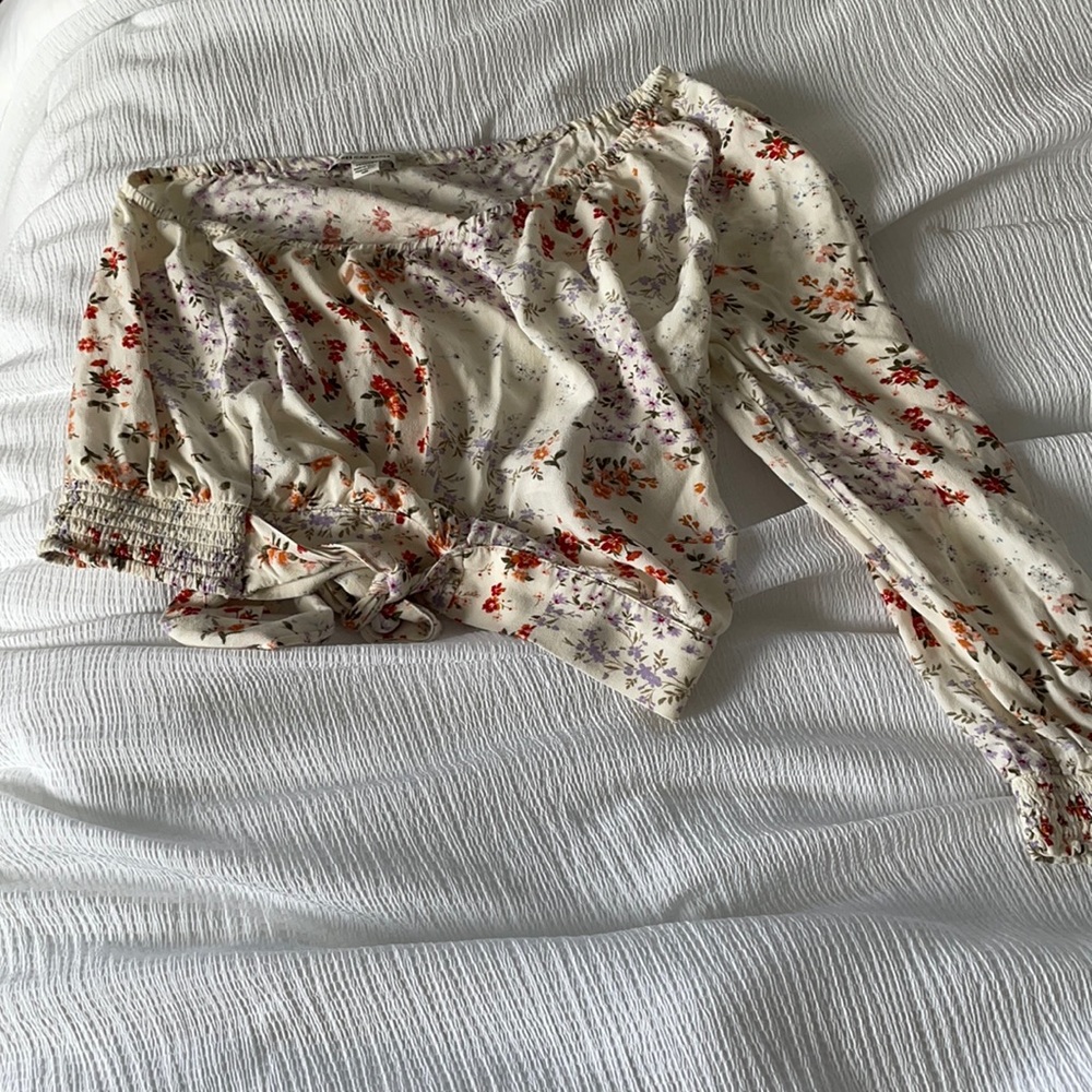 One shoulder blouse